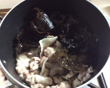 豚肉とキムチとキクラゲの煮物作り方3写真