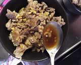 簡単☆ガッツリ♪♪バターにんにく醤油豚丼作り方7写真