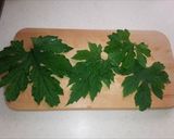 ゴーヤの葉っぱと竹輪の天ぷら作り方1写真