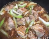 鶏肉とセロリのみそ炒め作り方3写真