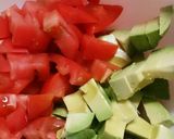 簡単！夏野菜とエビのアボカドサラダ作り方2写真