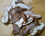 簡単！　ごぼうと　きのこの中華スープ！作り方1写真