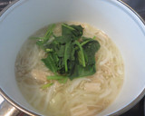 ほうれん草と乾燥エノキの中華スープ作り方3写真