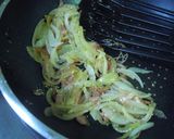 節約♪炒め玉葱のオムレツ作り方1写真
