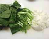 小松菜と鶏もも肉のさっぱりオニオンソース作り方1写真