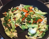 簡単！残り物アレンジ野菜たっぷり焼きそば作り方4写真