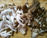 チンゲン菜　もやし　きのこの　中華スープ作り方2写真