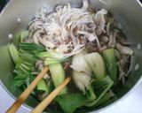 チンゲン菜　もやし　きのこの　中華スープ作り方5写真