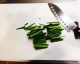 ひとりランチ♪ニラともやしのツナ焼きそば作り方2写真