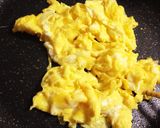 簡単おかず、スナップえんどうの3色炒め作り方3写真