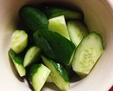 簡単！にんにく醤油きゅうり作り方1写真