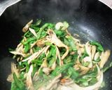 ピーマンと舞茸のにんにくバター醤油炒め作り方7写真