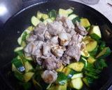 ズッキーニと豚肉の甘酢炒め作り方4写真