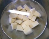 豚肉 じゃが芋 玉ねぎの バター醤油炒め作り方1写真