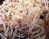時短でメイン！豚ニラもやし炒め作り方1写真