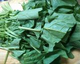 ほうれん草と トマト 卵の コンソメ炒め作り方1写真