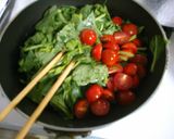 ほうれん草と トマト 卵の コンソメ炒め作り方3写真