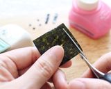 キャラ弁＊簡単♪蜜蜂くんデコおにぎらず作り方6写真