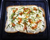 朝食&ランチに♪明太子マヨチーズトースト作り方2写真