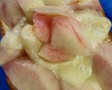 焼き桃チーズシュガートースト！作り方6写真
