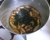 簡単！　ワカメと　椎茸の　中華スープ！作り方4写真