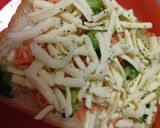 朝食やランチに！鮭フレークのトースト♡作り方2写真