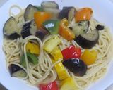 彩り夏野菜のアーリオオーリオ作り方6写真
