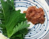 お弁当や麺類と◎梅と大葉の胡麻塩おにぎり作り方2写真