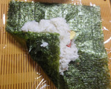 卵焼きとカニカマのおにぎらず作り方5写真