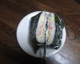 卵焼きとカニカマのおにぎらず作り方11写真