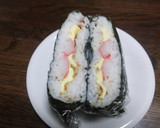 卵焼きとカニカマのおにぎらず作り方12写真
