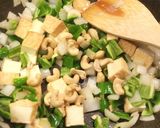 鶏挽肉と厚揚げとCナッツのOソース炒め作り方7写真