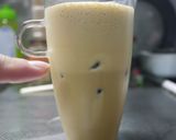 シェイカーで泡たっぷりのアイスカフェラテ作り方4写真