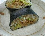 サバ味噌缶カレーのおにぎらず作り方8写真