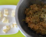 カレー風味☆チーズ入りチキンバーグ作り方2写真