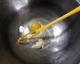 肉みそと卵焼きのおにぎらず作り方1写真