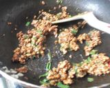 肉みそと卵焼きのおにぎらず作り方3写真