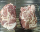 漬けてオーブン。簡単に本物の焼き豚作り方1写真