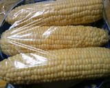 レンジで　簡単！　茹でトウモロコシ！作り方1写真