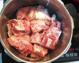 コリコリ美味しい♪豚バラ軟骨煮作り方1写真