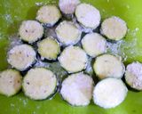 ズッキーニのピカタ☆カレー塩を添えて作り方3写真