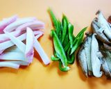 節約！もやしとかまぼこのペペロンチーノ風作り方1写真