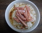 梅干と焼き豚の麦茶茶漬け作り方2写真