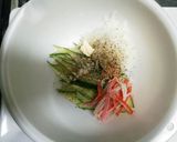 きゅうりとカニカマの胡麻マヨサラダ作り方3写真