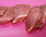 豚ヒレ肉のステーキ~オニオンソース~作り方2写真