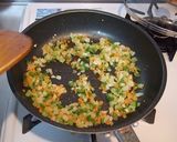 キノコのアヒージョ使用☆カレーピラフ！作り方2写真
