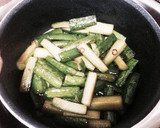冷やして美味しい辛いきゅうり炒め作り方4写真