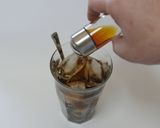 ぱぱっと!バニラコーラフロート？作り方5写真