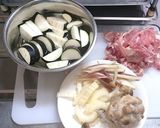 夏野菜と豚こま肉の「涼やか煮びたし」作り方1写真