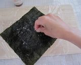 ごま油おにぎらず作り方2写真